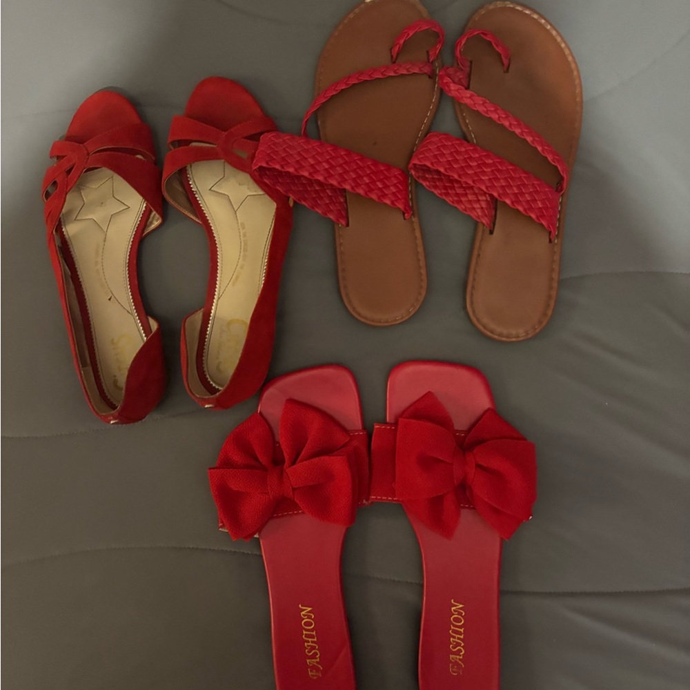 Lot of 3 pairs of woman's sandals. Pre owned.